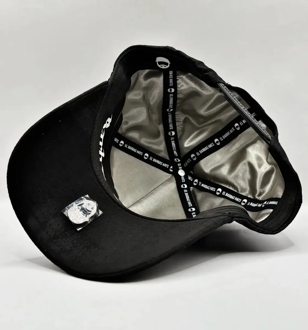 Barbas Hats 77 X Fuerza Regida