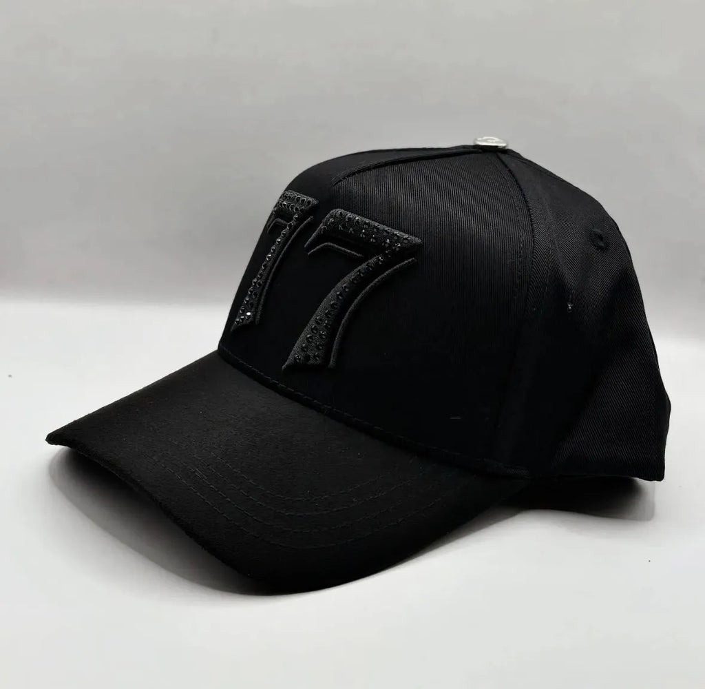 Barbas Hats 77 X Fuerza Regida